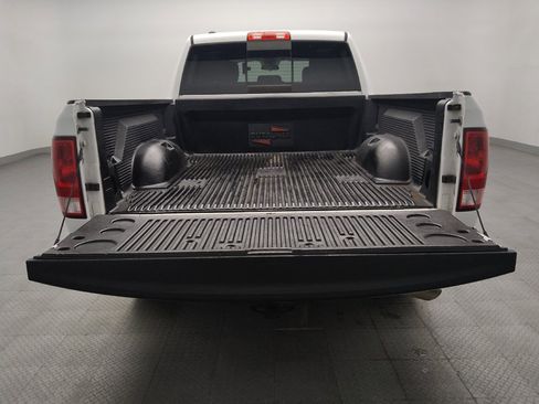 Used 2020 RAM 1500 Classic SLT RWD image 29