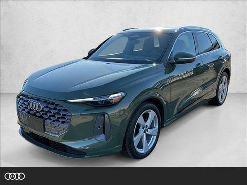 Used 2025 Audi Q5 Prestige image 1