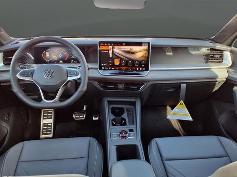 New 2026 Volkswagen Tiguan SE R-Line AWD/4WD image 48