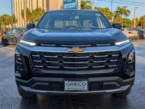 New 2026 Chevrolet Equinox LT image 2