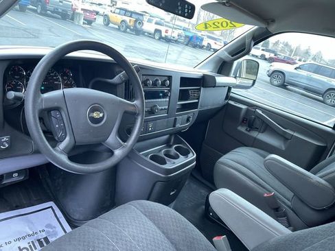 Used 2024 Chevrolet Express 2500 w/ Driver Convenience Package image 19