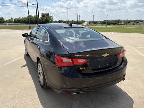 Used 2017 Chevrolet Malibu Premier w/ Premier Sun and Wheel Package FWD image 4