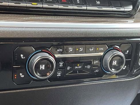 Used 2022 Chevrolet Silverado 1500 RST image 26