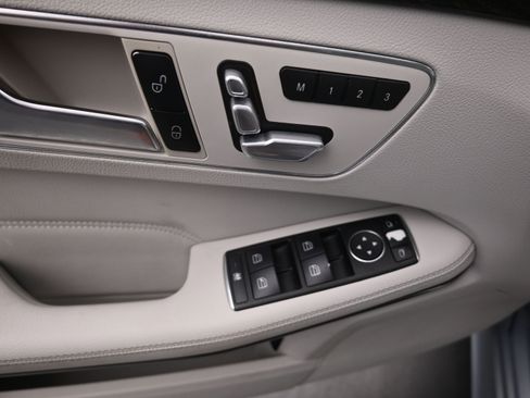Used 2015 Mercedes-Benz E 350 Sedan image 13