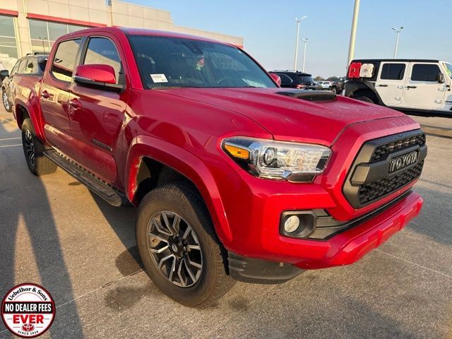 Used 2020 Toyota Tacoma TRD Sport w/ Technology Package AWD/4WD image 11