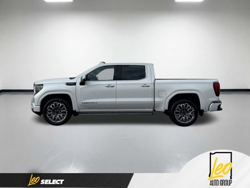 Used 2025 GMC Sierra 1500 Denali Ultimate AWD/4WD image 6
