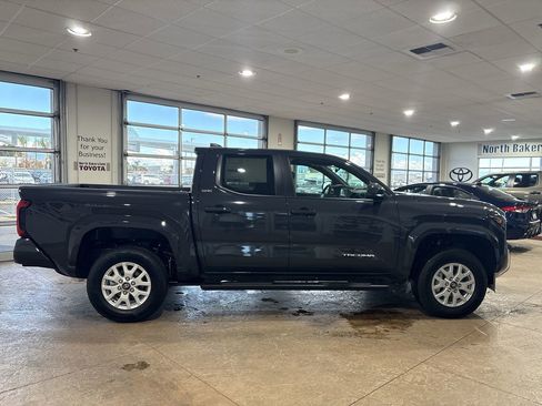 New 2025 Toyota Tacoma SR5 image 3