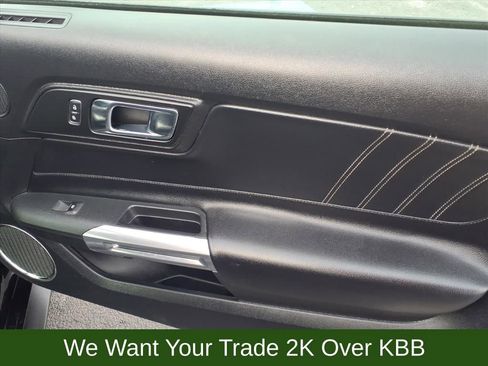 Used 2017 Ford Mustang Premium image 25