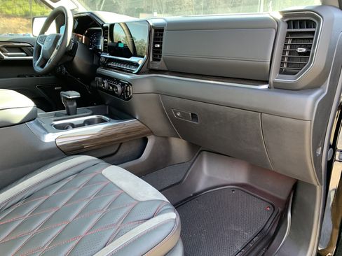 New 2025 Chevrolet Silverado 1500 RST AWD/4WD image 30