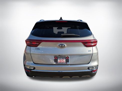Used 2022 Kia Sportage EX w/ EX Technology Package image 4