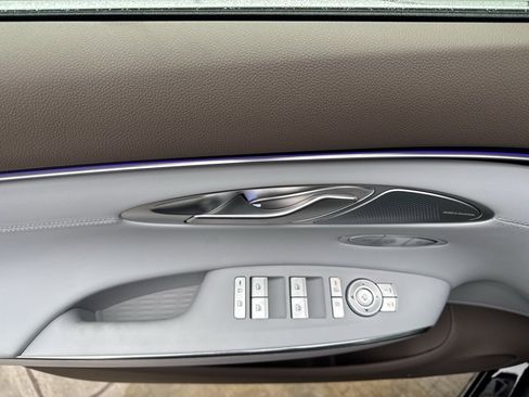 New 2026 Genesis GV70 2.5T Advanced image 17