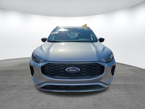 Certified 2024 Ford Escape ST-Line image 2