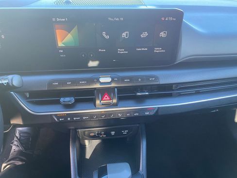 Used 2025 Kia K4 LXS image 17