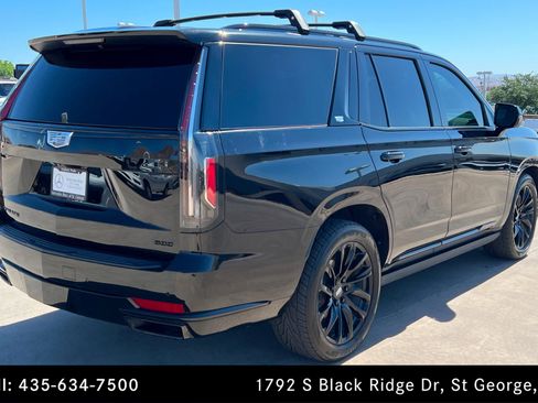 Used 2022 Cadillac Escalade Sport w/ Touring Package AWD/4WD image 5