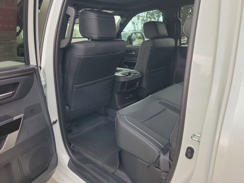 New 2026 Toyota Tundra Limited AWD/4WD image 9