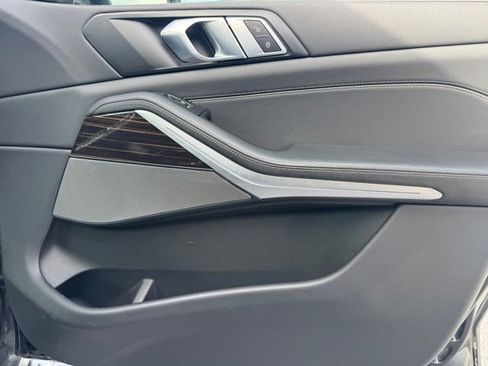 Certified 2025 BMW X5 xDrive50e image 29