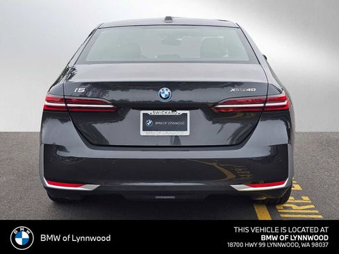 New 2026 BMW i5 eDrive40 AWD/4WD image 4