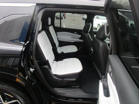 New 2026 Chevrolet Traverse High Country w/ LPO, Floor Liner Package image 28