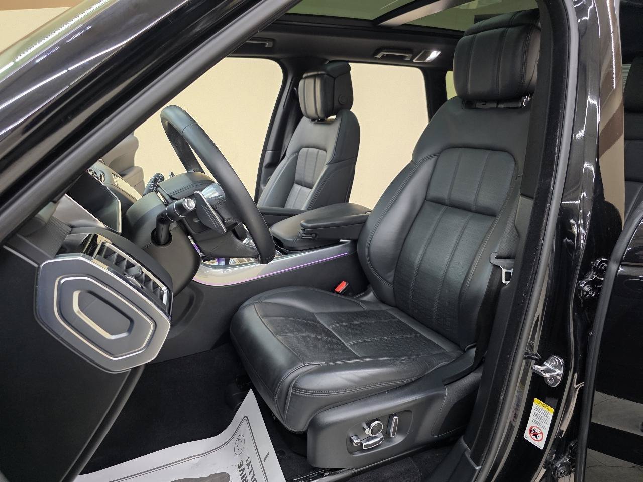 Used 2019 Land Rover Range Rover Sport HSE Dynamic AWD/4WD image 18