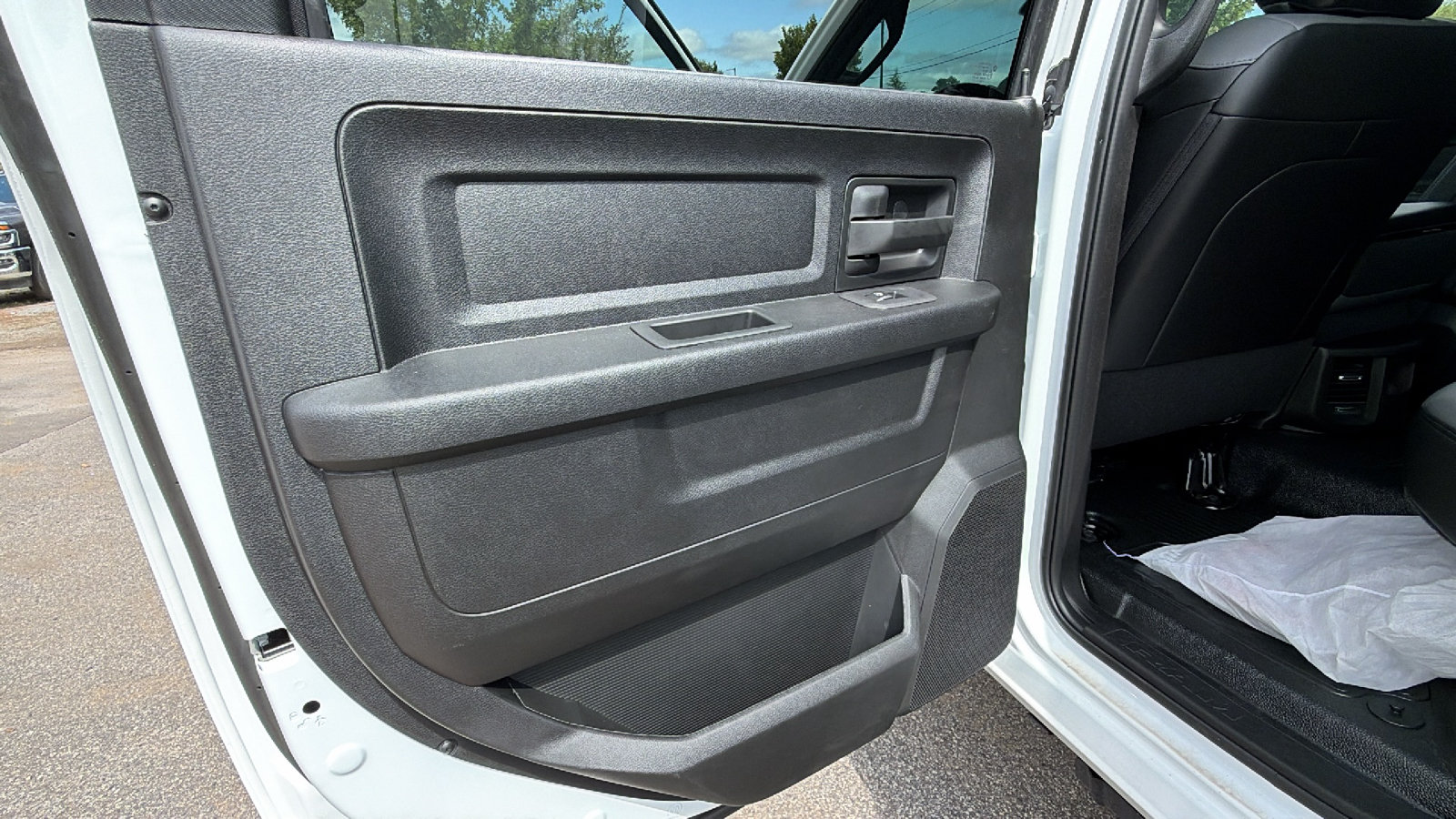 New 2026 RAM 4500 Tradesman w/ Chrome Appearance Group AWD/4WD image 18