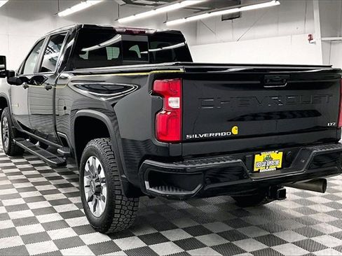 Used 2022 Chevrolet Silverado 2500 LTZ w/ Carhartt Edition image 2