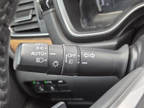 Certified 2022 Honda CR-V Touring image 17