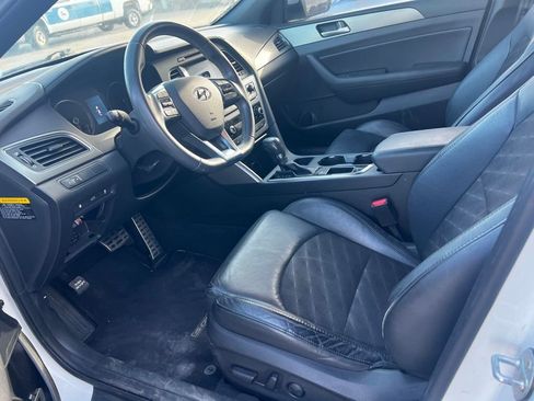 Used 2017 Hyundai Sonata Sport 2.0T image 10