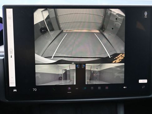 Used 2023 Tesla Model X image 13