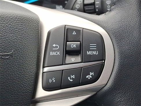 Certified 2022 Ford Explorer Limited w/ Equipment Group 301A image 18