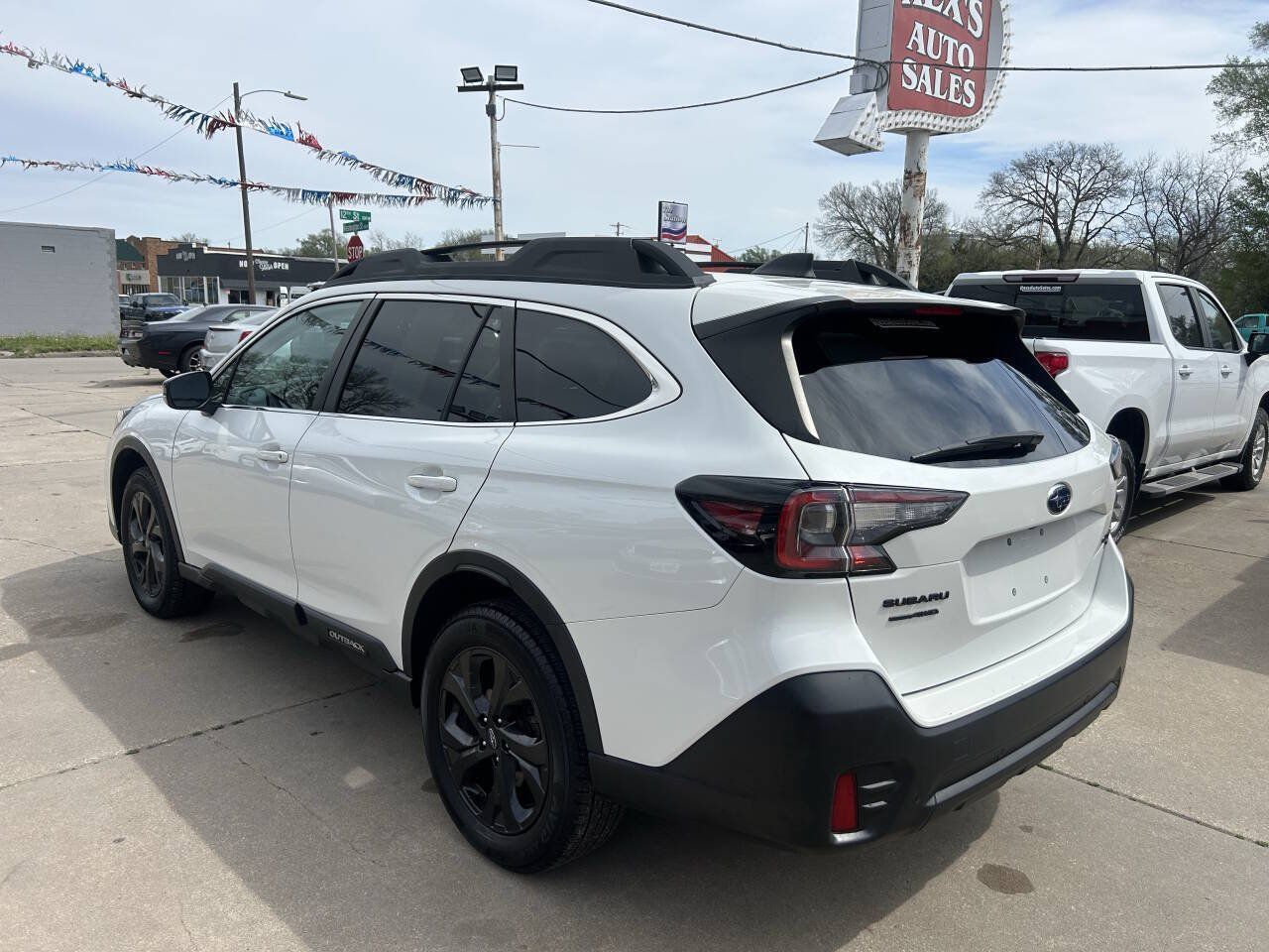 Used 2020 Subaru Outback Onyx Edition XT AWD/4WD image 12