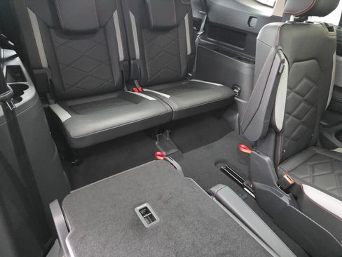 New 2026 Volkswagen Atlas Peak Edition AWD/4WD image 13