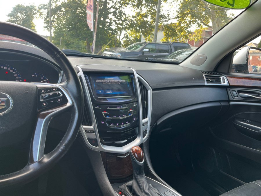 Used 2016 Cadillac SRX Luxury w/ Driver Awareness Package AWD/4WD image 21