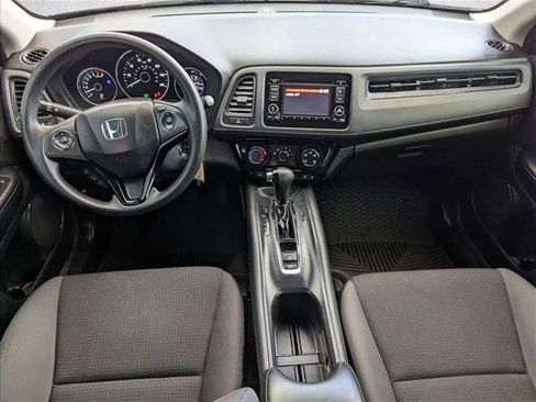 Certified 2022 Honda HR-V LX image 17