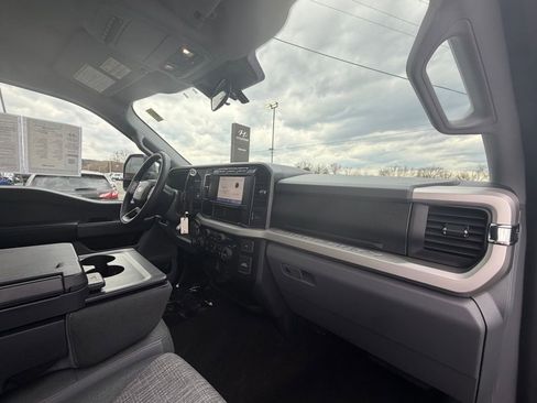 Used 2024 Ford F350 XLT w/ 360-Degree Camera Package AWD/4WD image 13