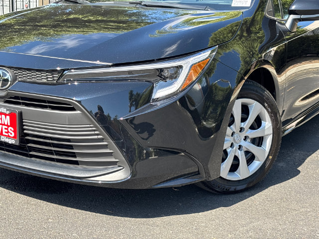Certified 2026 Toyota Corolla LE FWD image 6