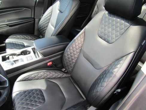 Used 2024 Ford Edge Titanium w/ Equipment Group 301A AWD/4WD image 23