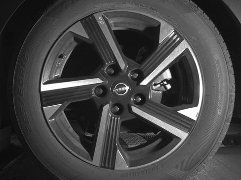 Used 2025 Nissan Sentra SV image 14