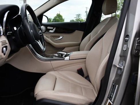 Used 2019 Mercedes-Benz C 300 4MATIC Sedan image 13