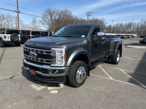 Used 2025 Ford F450 XLT w/ 360-Degree Camera Package image 3