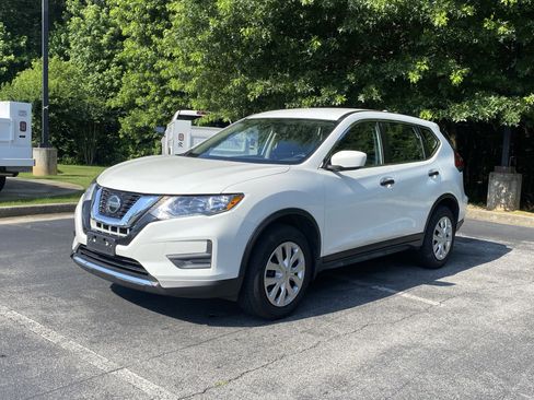 Used 2020 Nissan Rogue S AWD/4WD image 5