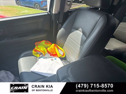 Used 2022 RAM 1500 Tradesman w/ Chrome Appearance Group AWD/4WD image 16
