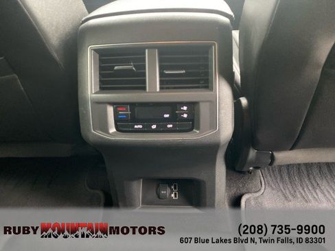 Used 2018 Volkswagen Atlas SE image 29