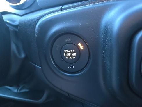 Used 2023 Jeep Wrangler Unlimited Rubicon w/ Safety Group image 54