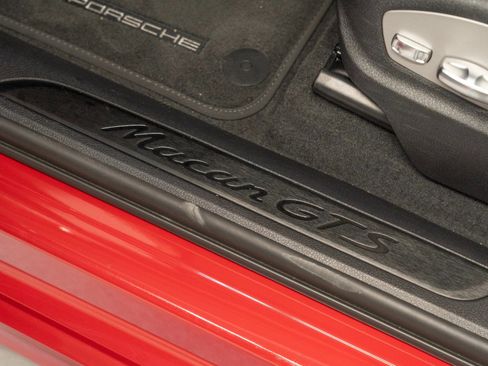 Certified 2023 Porsche Macan GTS AWD/4WD image 13