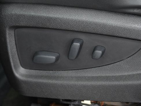 Used 2017 Chevrolet Silverado 1500 LTZ Z71 w/ LTZ Plus Package AWD/4WD image 19