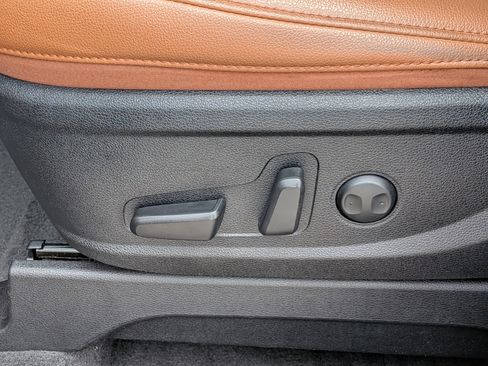 Used 2025 Kia Telluride EX X-Line image 25