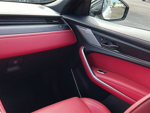 Certified 2024 Jaguar F-PACE R-Dynamic S image 25