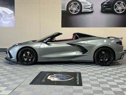 Used 2022 Chevrolet Corvette Stingray Premium Conv w/ Z51 Performance Package RWD image 7