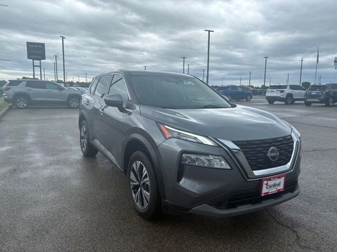 Used 2023 Nissan Rogue SV AWD/4WD image 8