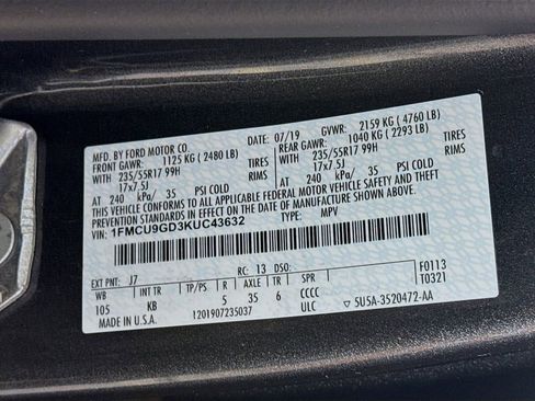 Used 2019 Ford Escape SE image 39